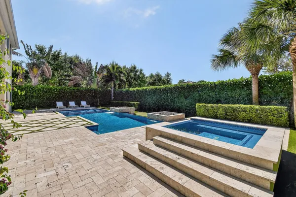$2,350,000 | 1106 Wilshire Drive, Jupiter, FL 33458