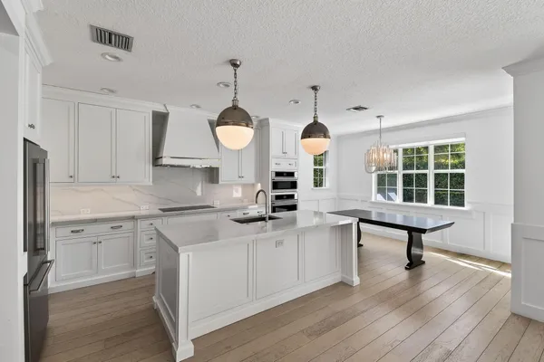 $2,350,000 | 1106 Wilshire Drive, Jupiter, FL 33458