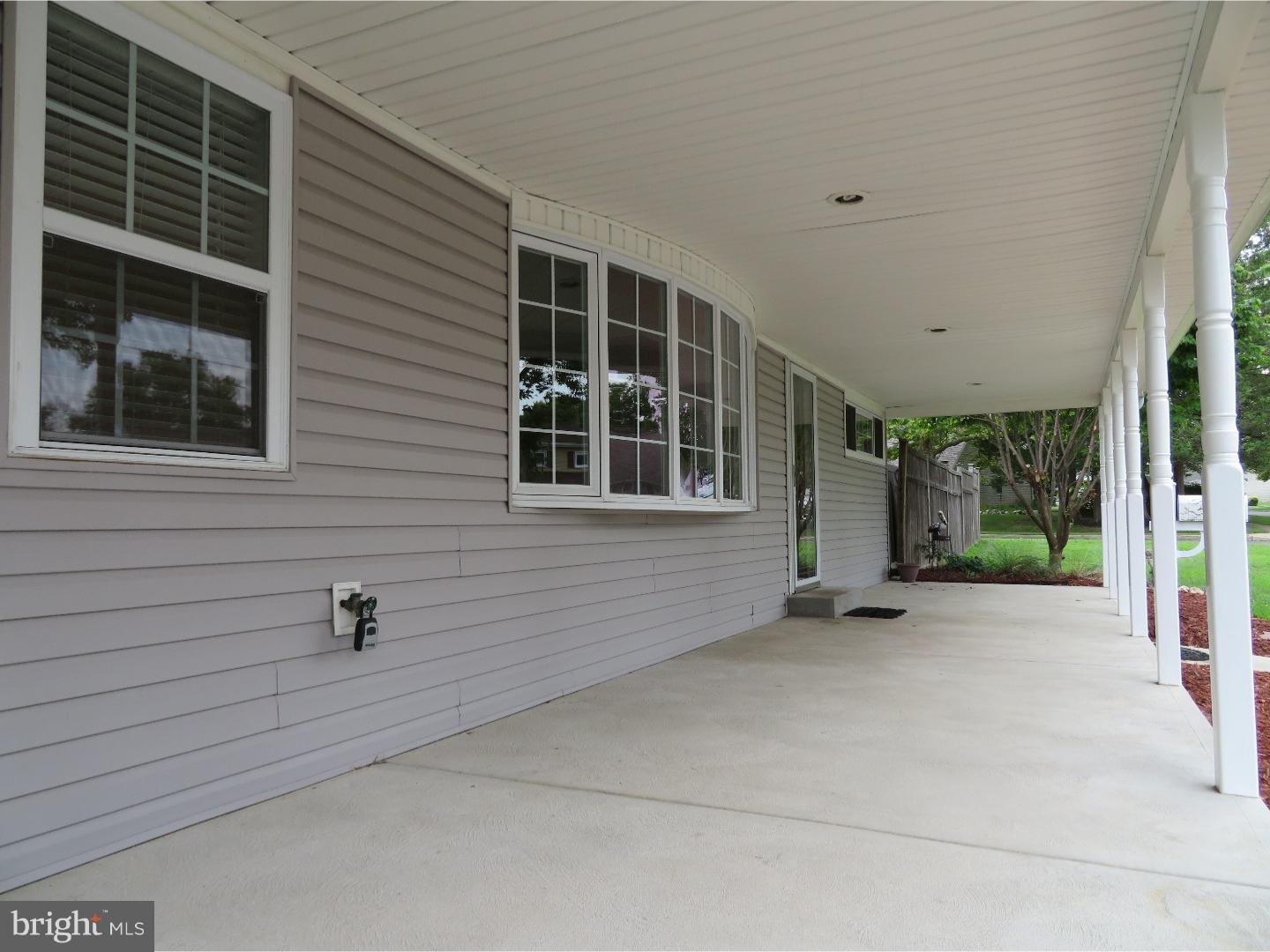 34 Quartz Road Levittown, PA 19057 - Photo 3 of 25 Gallery Image 3
