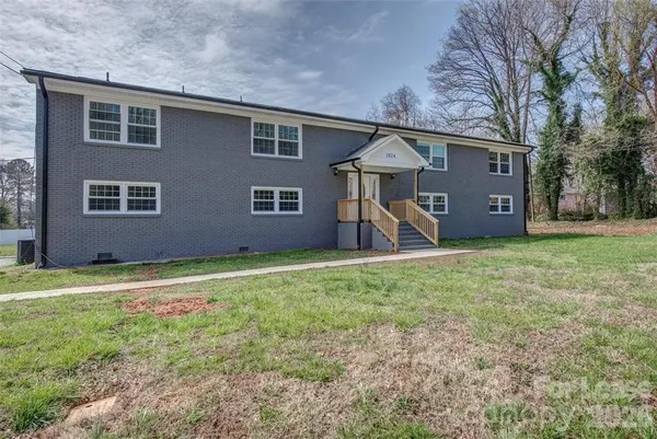 $1,095 | 1048 Avondale Road, Unit 11, Lowell, NC 28098