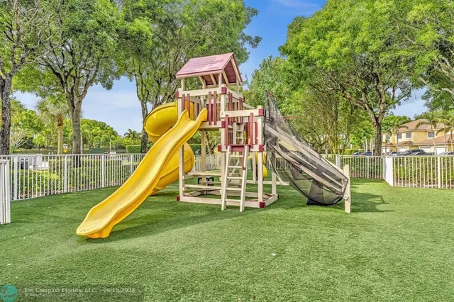 a view of a tennis court