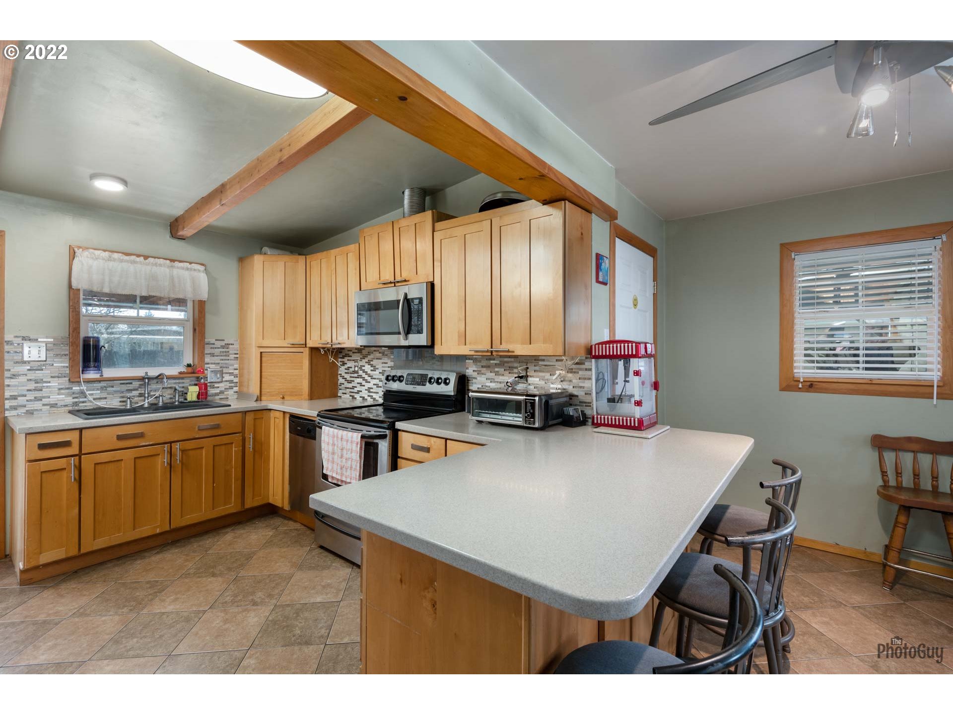 2365 E Street Springfield, OR 97477 - Photo 11 of 26