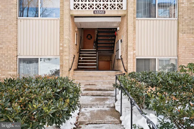 $297,000 | 12202 Braxfield Court, Unit 5, Rockville, MD 20852