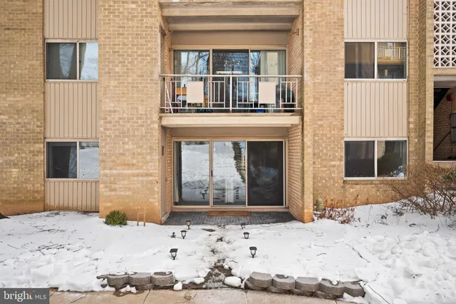 $297,000 | 12202 Braxfield Court, Unit 5, Rockville, MD 20852