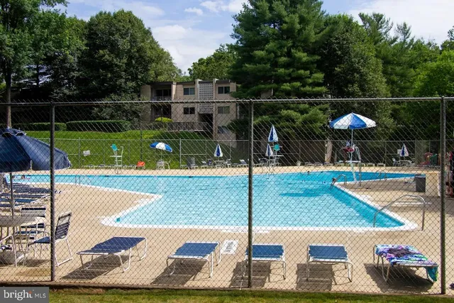 $297,000 | 12202 Braxfield Court, Unit 5, Rockville, MD 20852