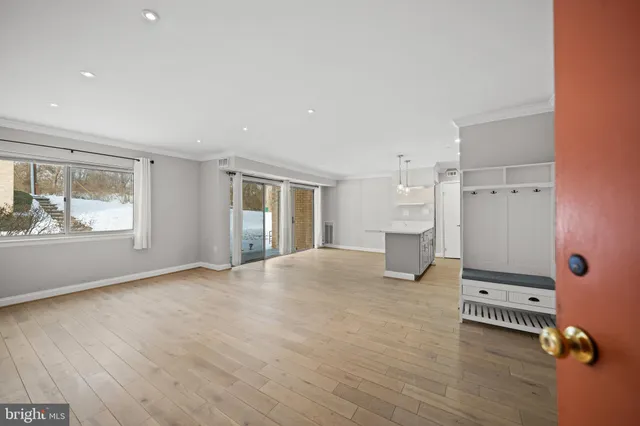 $297,000 | 12202 Braxfield Court, Unit 5, Rockville, MD 20852