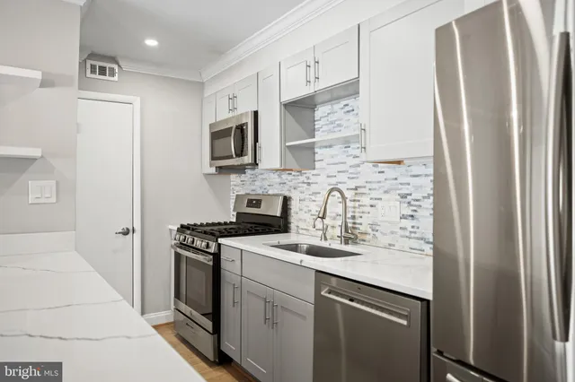 $297,000 | 12202 Braxfield Court, Unit 5, Rockville, MD 20852