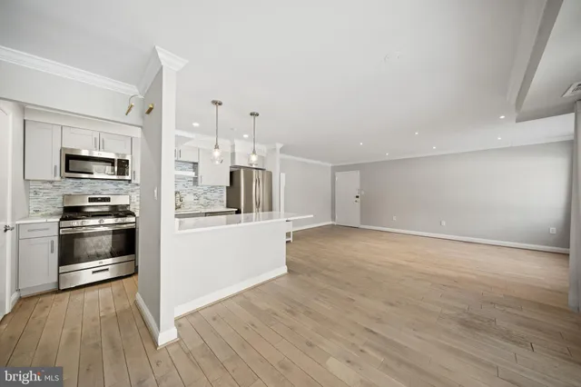 $297,000 | 12202 Braxfield Court, Unit 5, Rockville, MD 20852