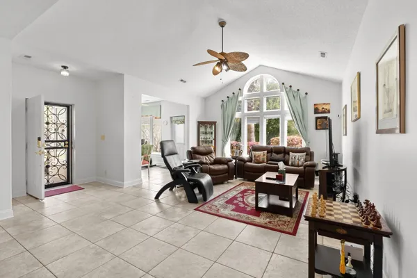 $399,900 | 1459 St Thomas Circle, Unit F2, Myrtle Beach, SC 29577