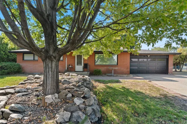 $439,000 | 9808 East Shannon Avenue, Spokane Valley, WA 99206