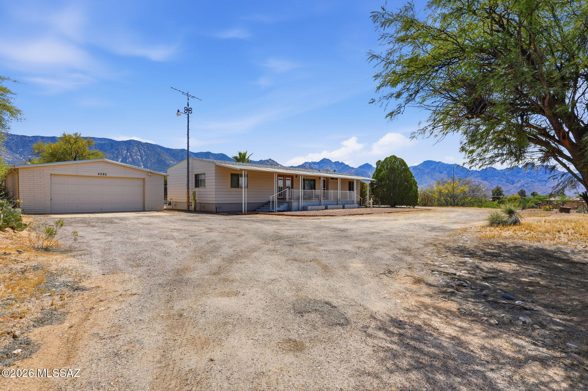 4085 East Wilds Road Tucson, AZ 85739 - Photo 4 of 41 4085 E Wilds Road