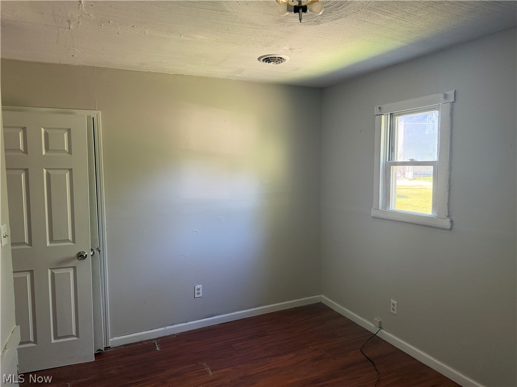 19003 Firwood Road Cleveland, OH 44110 - Photo 15 of 20