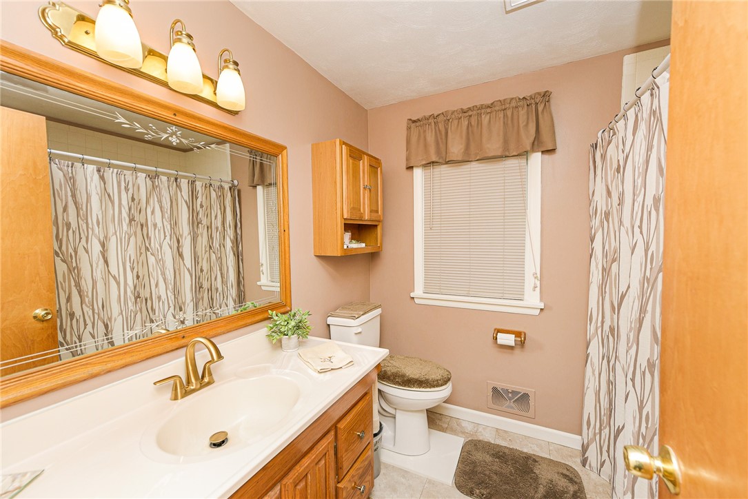 18 John Jay Drive Irondequoit, NY 14617 - Photo 24 of 37