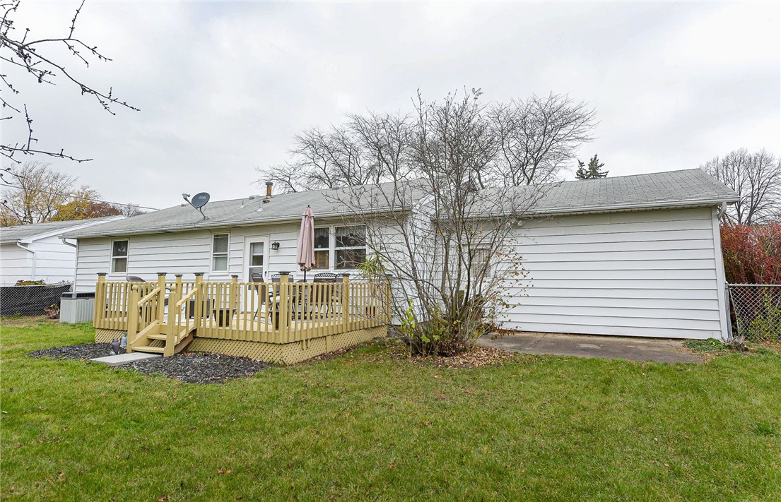 18 John Jay Drive Irondequoit, NY 14617 - Photo 31 of 37