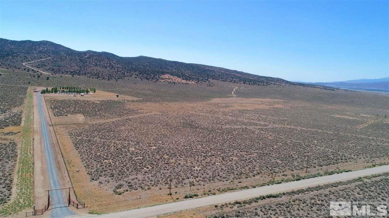 1235 Antelope Valley Road Reno, NV 89508 - Photo 33 of 35 a view of a dry yard with mountain