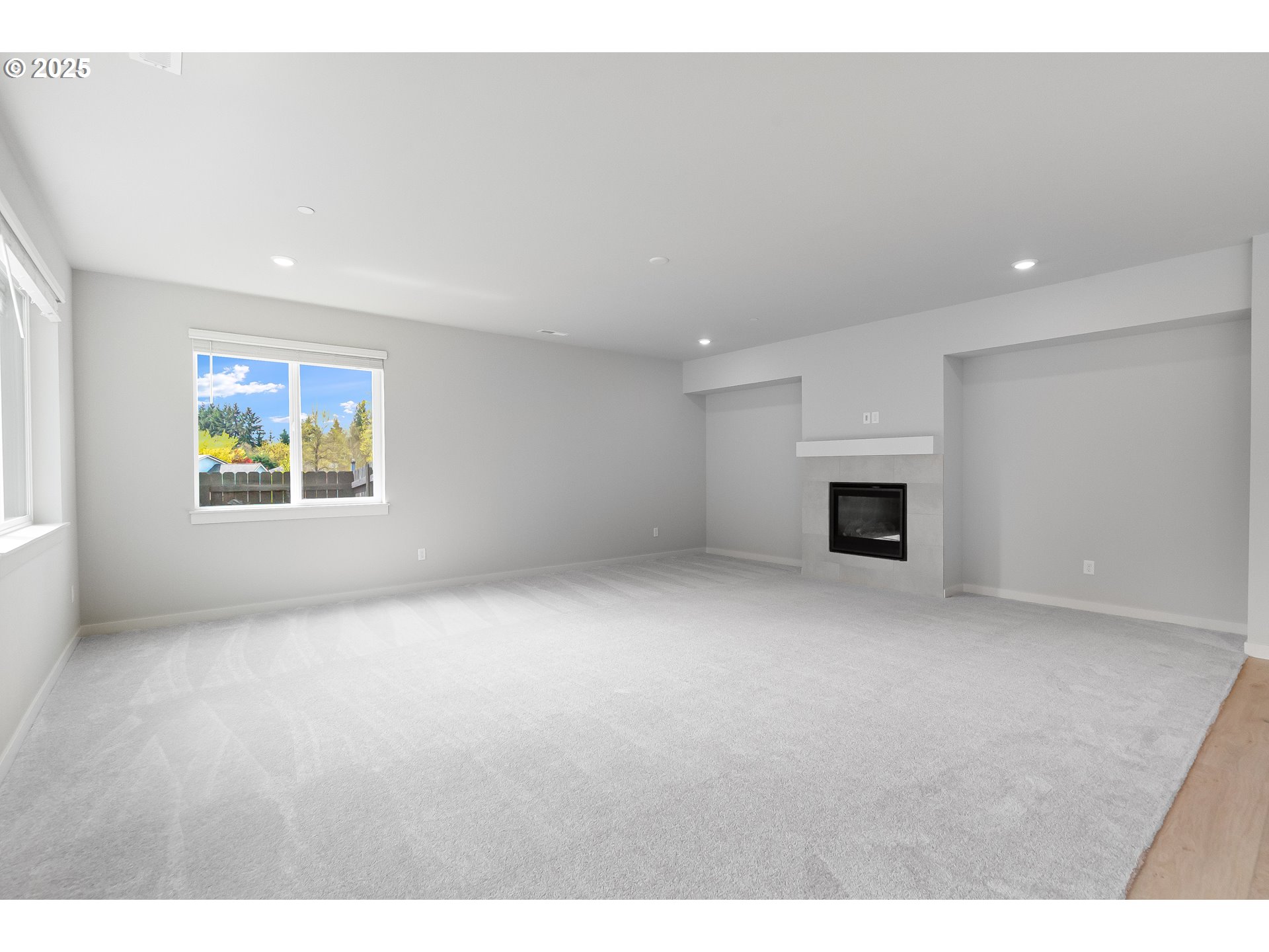 3608 Northeast 170th Street Vancouver, WA 98686 - Photo 24 of 26 a view of an empty room with a window