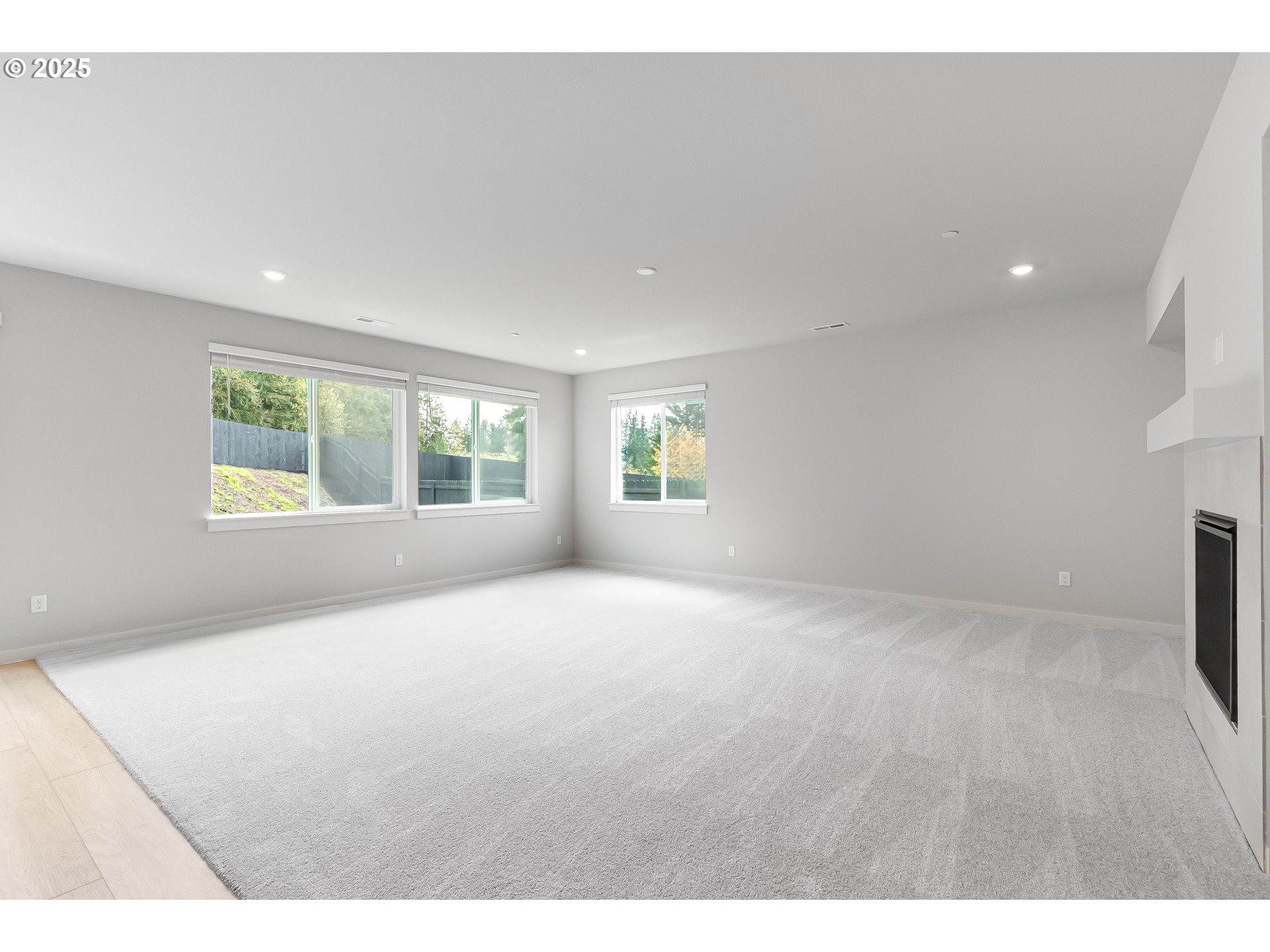 3608 Northeast 170th Street Vancouver, WA 98686 - Photo 25 of 26 a view of an empty room with a window