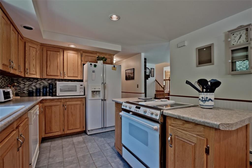 171 Sweetser Road Pownal, ME 04069 - Photo 2 of 33 Photo