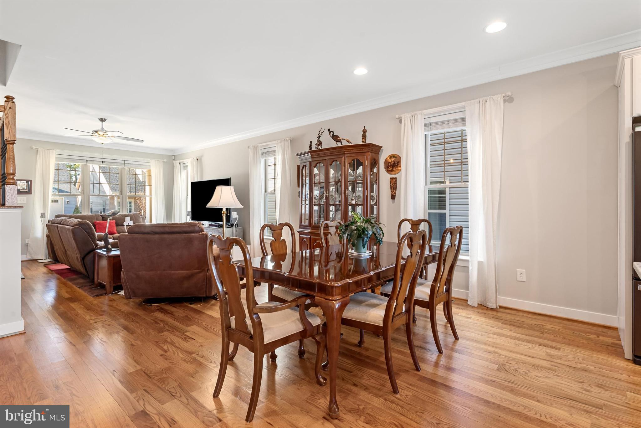 147 Doonbeg Court Winchester, VA 22602 - Photo 9 of 32 dining room