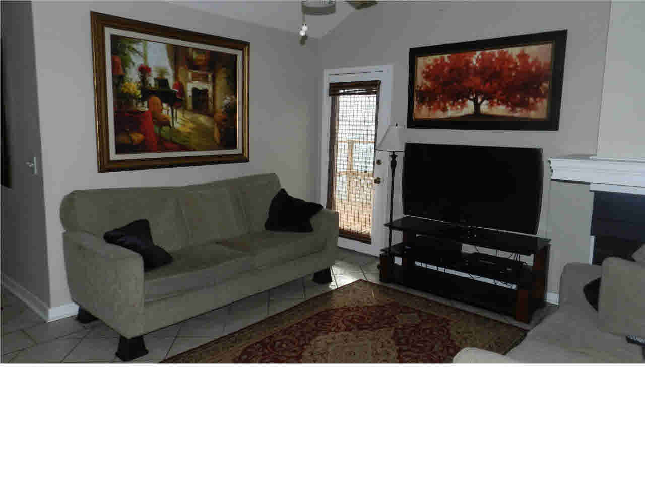 145 Cumberland Road, Unit A Brandon, MS 39047 - Photo 3 of 15 Family Room