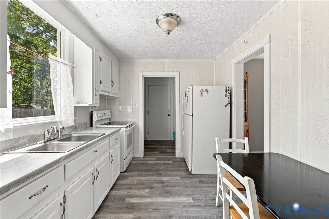 5247 Rockland Road Richmond, VA 23225 - Photo 8 of 27 Gallery Image 8
