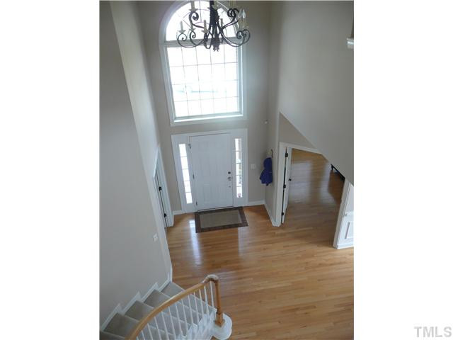 5108 Bartons Enclave Lane Raleigh, NC 27613 - Photo 2 of 20 Foyer