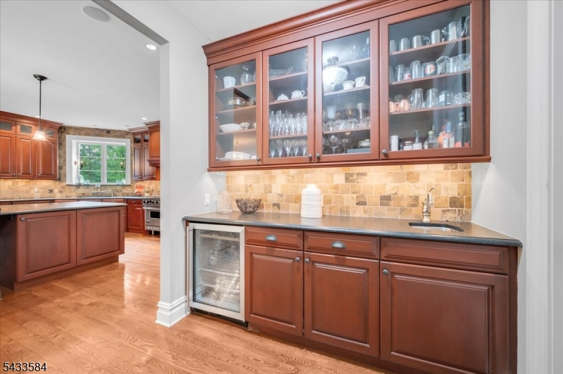 1296 Mt Vernon Road Bridgewater, NJ 08807 - Photo 6 of 48