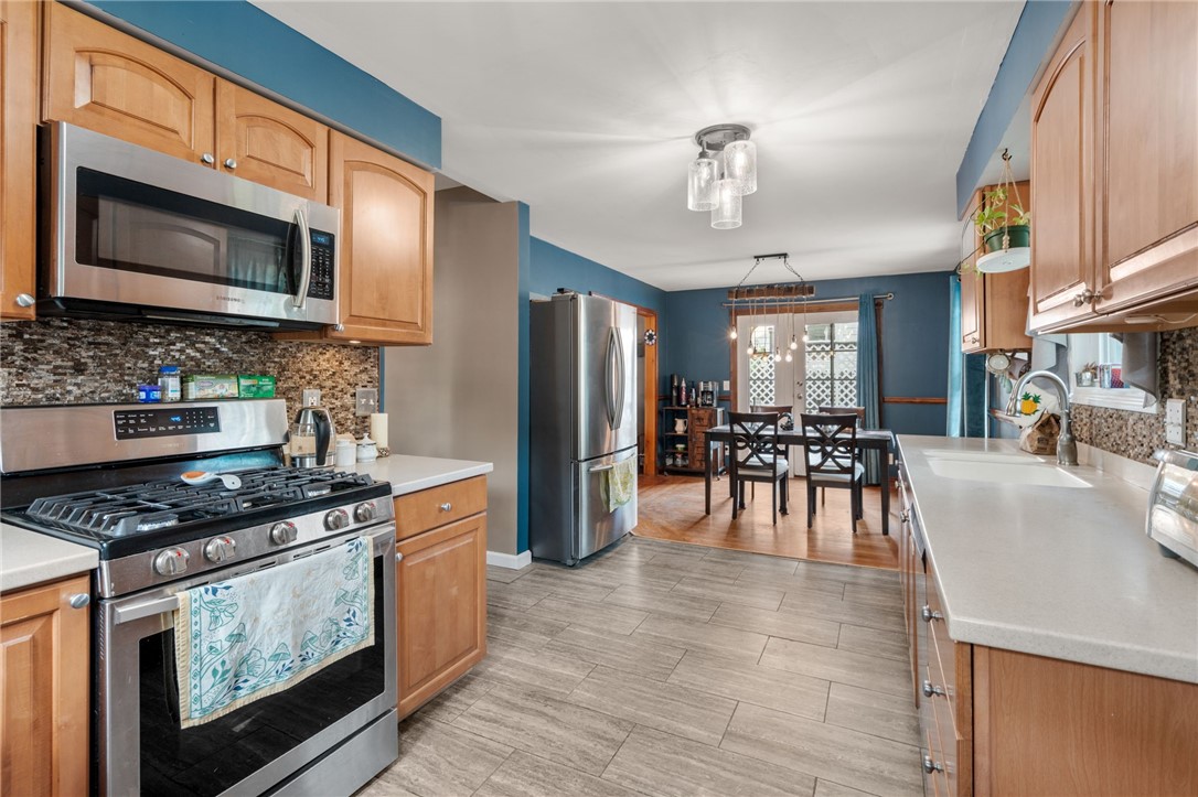 16 Allard Street Warwick, RI 02889 - Photo 20 of 41