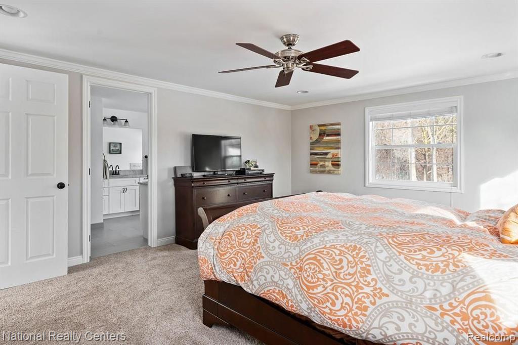 455 Cherry Tree Lane Rochester Hills, MI 48306 - Photo 16 of 35