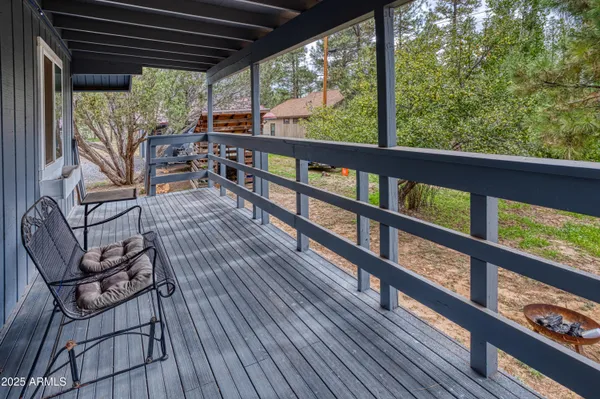 $469,000 | 1912 Little Doe Trail, Overgaard, AZ 85933