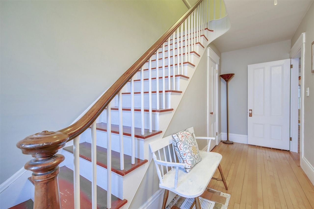 70 Main Street Danville, NH 03819 - Photo 7 of 30