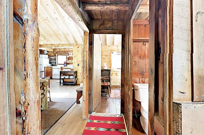 4 Crooked Pine Road Boothbay Harbor, ME 04538 - Photo 16 of 20 16_Hallway_4 CP