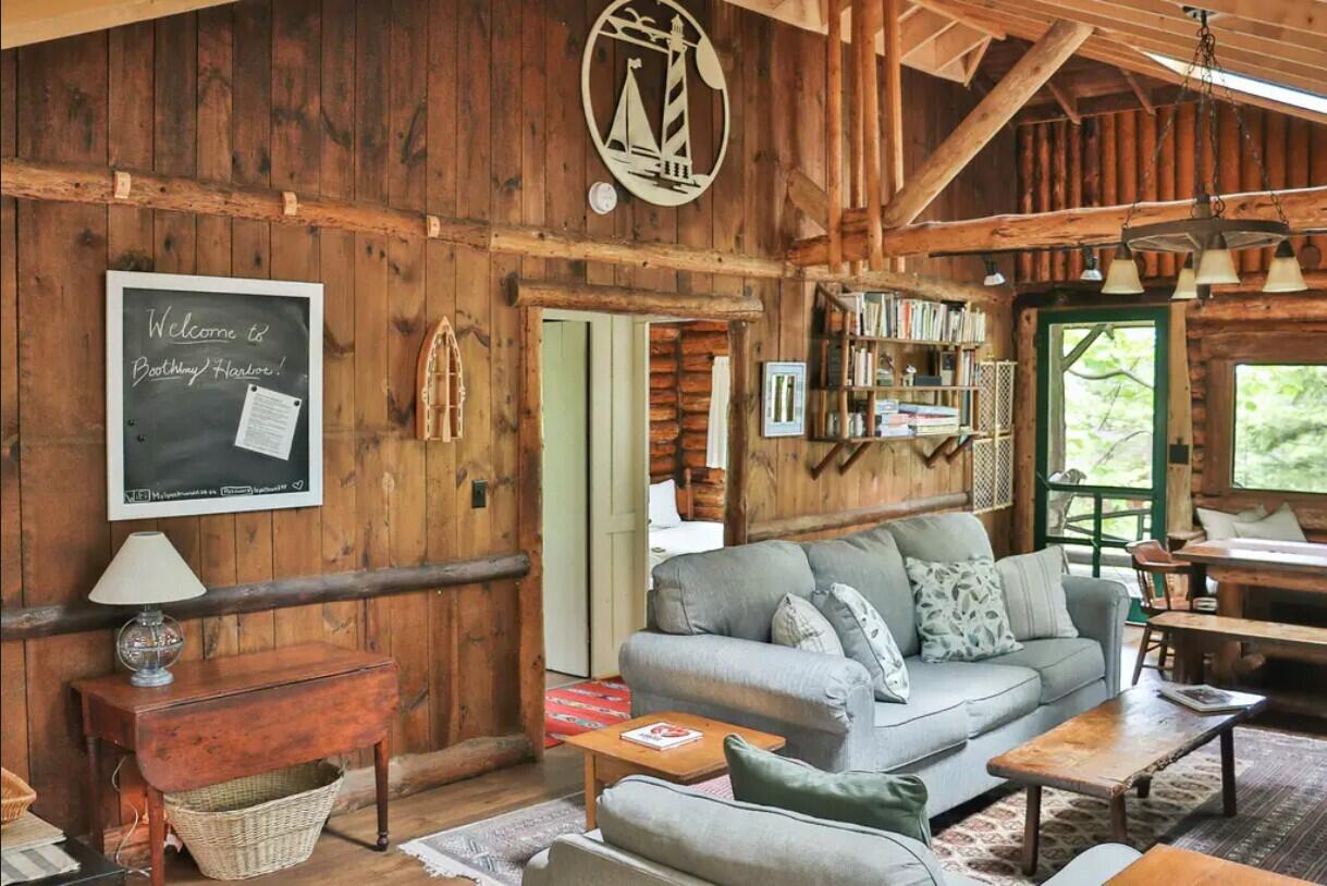 4 Crooked Pine Road Boothbay Harbor, ME 04538 - Photo 10 of 20 9 Living Room 4