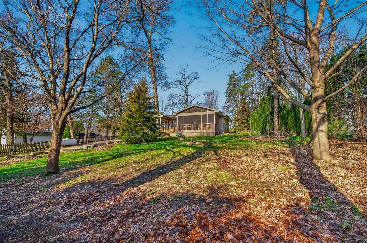 6097 Hellenbrand Road Waunakee, WI 53597 - Photo 19 of 58