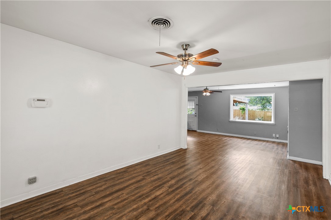 2417 Robin Road Temple, TX 76502 - Photo 3 of 27 Living Room