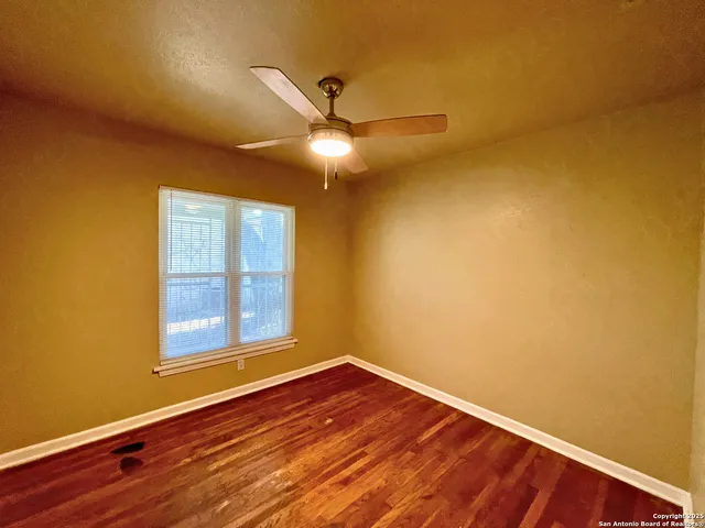 $1,450 | 335 Saratoga Drive, San Antonio, TX 78213