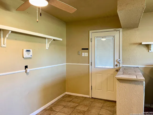 $1,450 | 335 Saratoga Drive, San Antonio, TX 78213