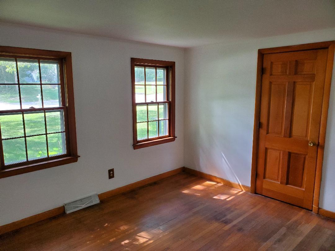274 Lincoln Road Barnstable, MA 02601 - Photo 10 of 16 274 lincoln bed downstairs