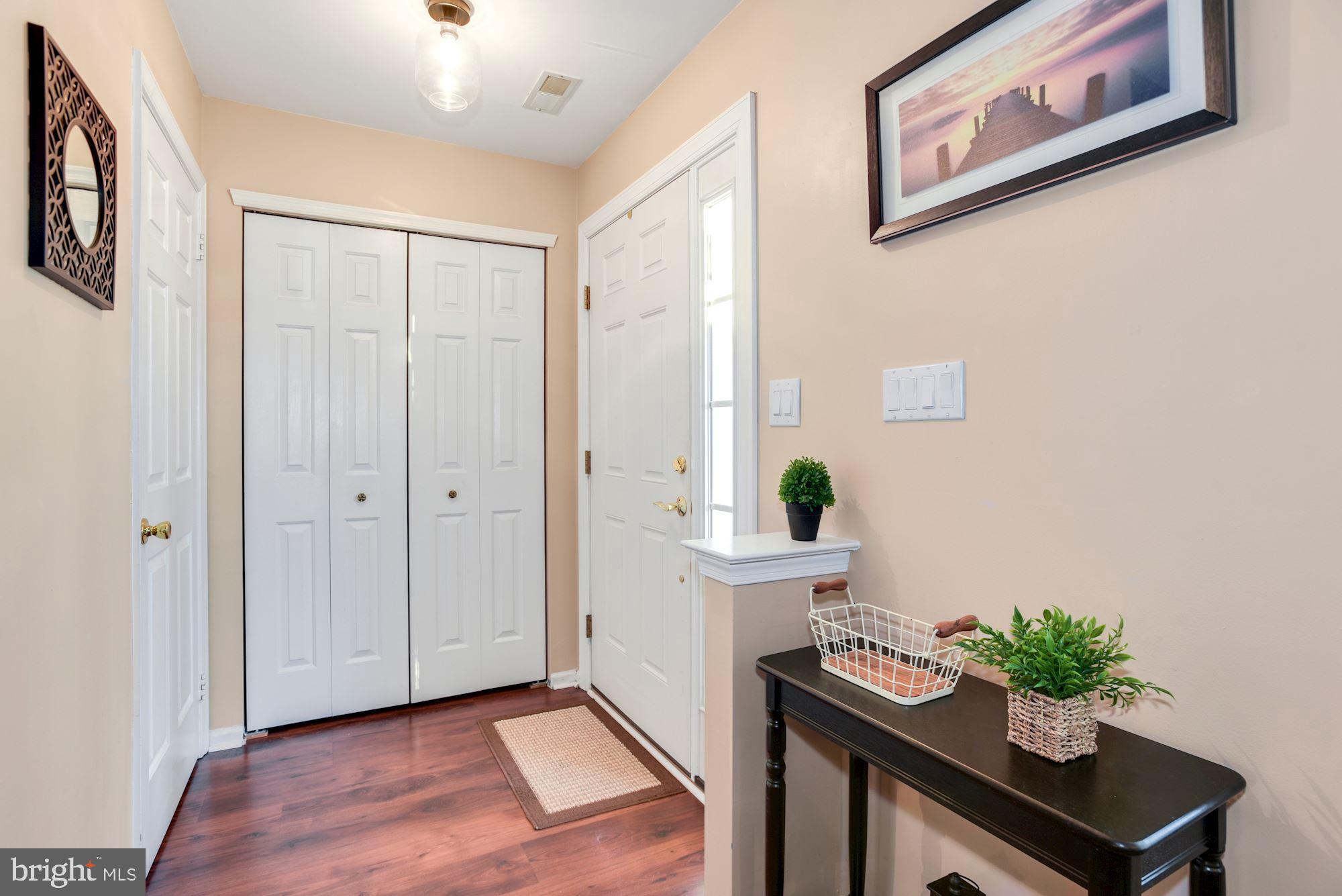 1202 Stokes Road Mount Laurel, NJ 08054 - Photo 4 of 22 Interior Entry