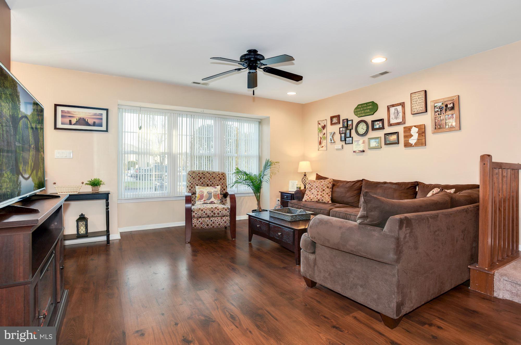 1202 Stokes Road Mount Laurel, NJ 08054 - Photo 7 of 22 Living Room