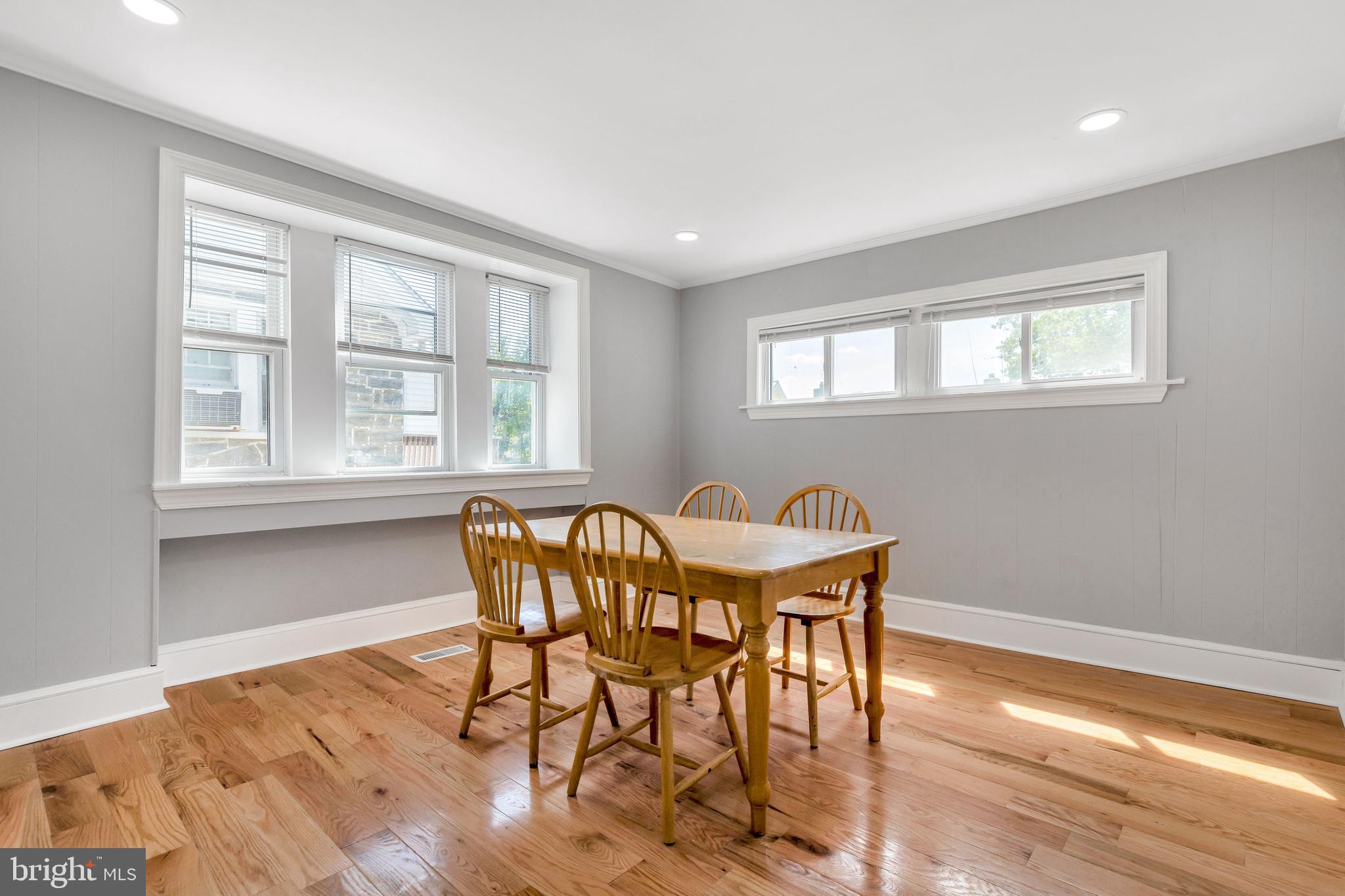 120 Englewood Road Upper Darby, PA 19082 - Photo 10 of 29 a view of a dining room with furniture and wooden floor
