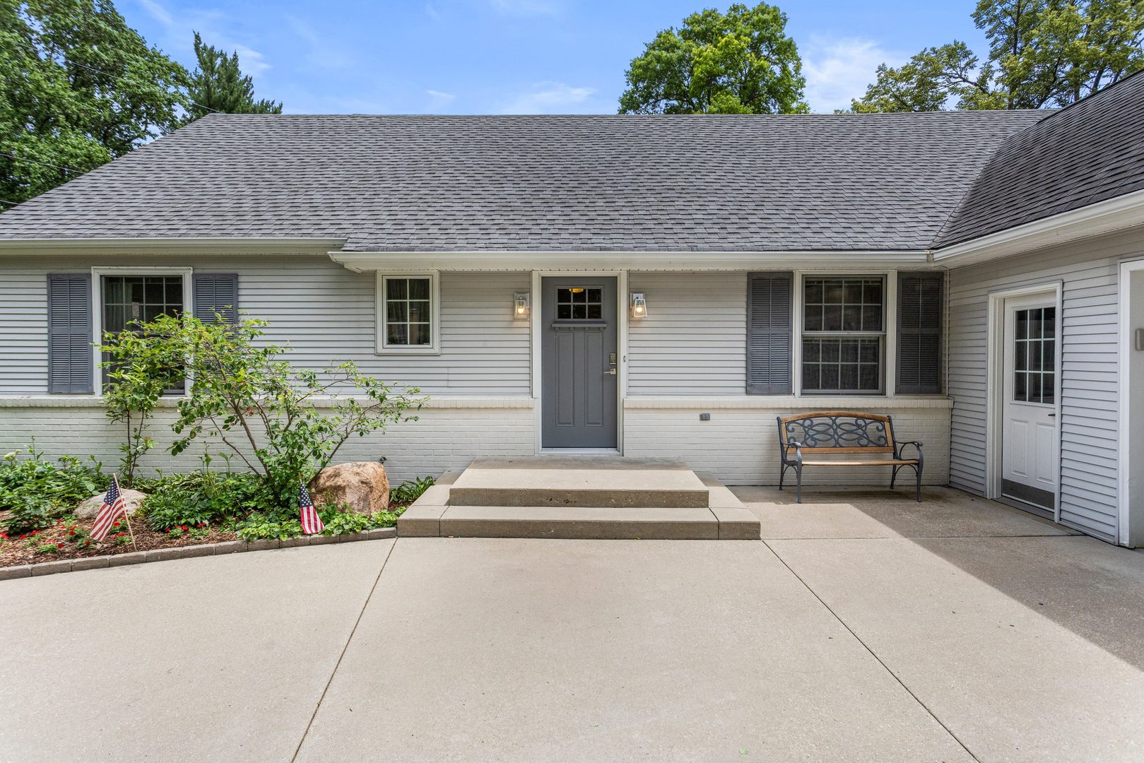1712 Lincoln Road Champaign, IL 61821 - Photo 4 of 46