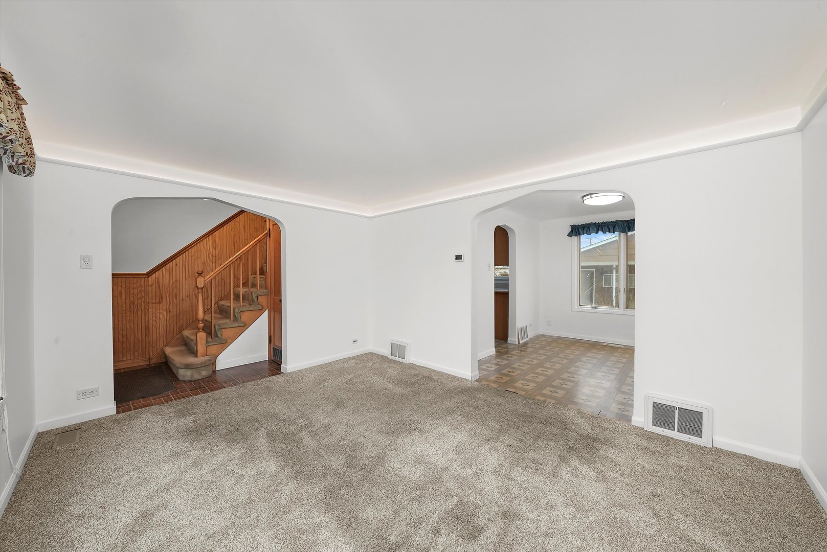 5606 West Pershing Road Cicero, IL 60804 - Photo 3 of 34 Gallery Image 3