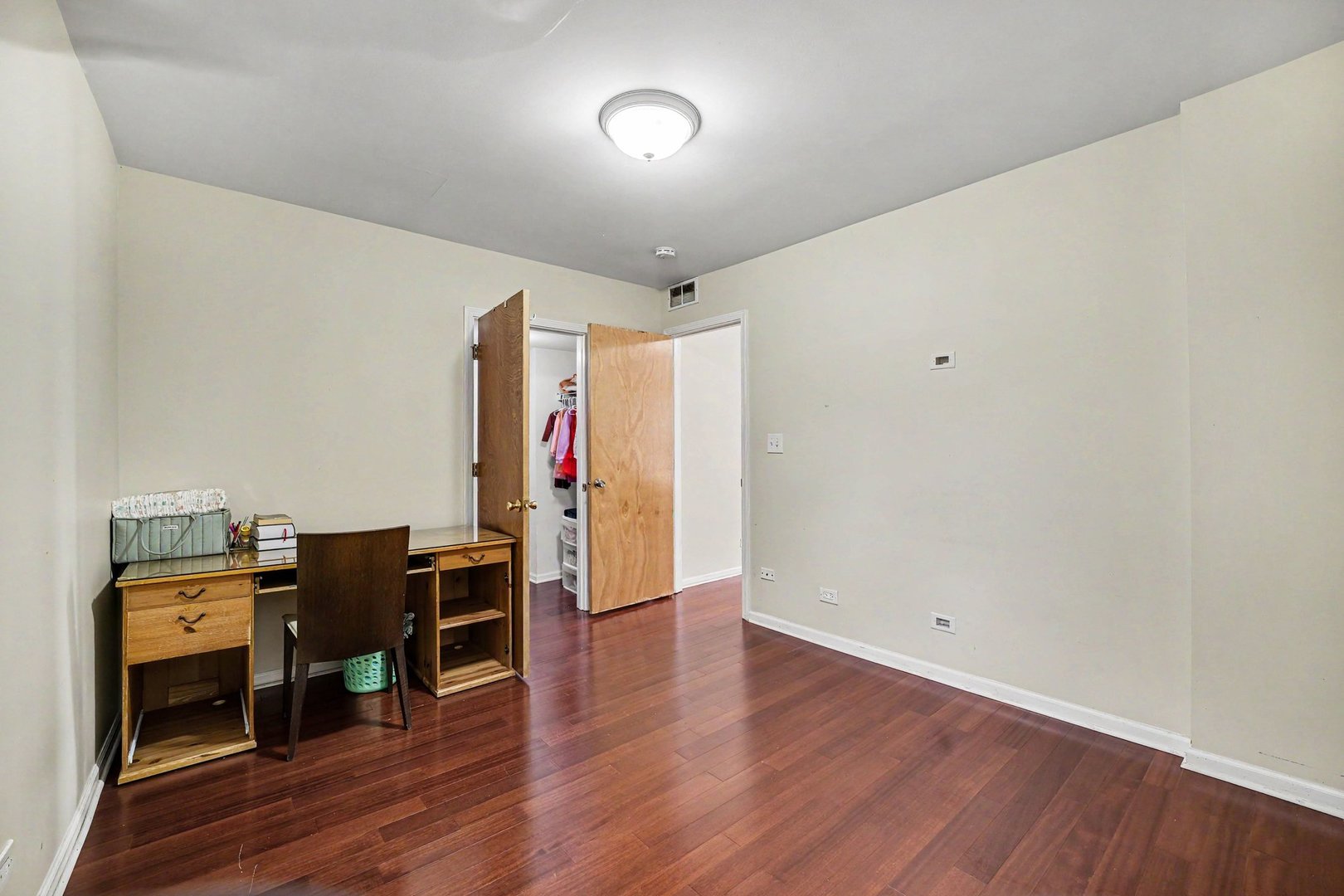 217 Michigan Street Elgin, IL 60120 - Photo 7 of 25