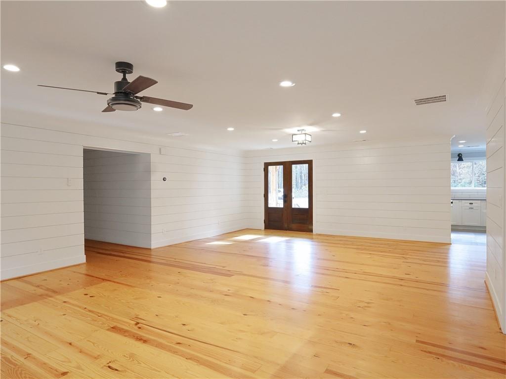 4925 Cook Road Southwest Stockbridge, GA 30281 - Photo 3 of 32 a view of a livingroom with a kitchen