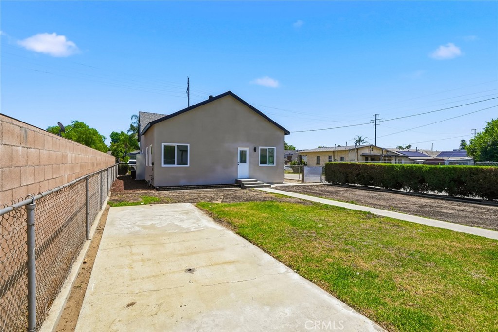 12940 Fourth Street Chino, CA 91710 - Photo 4 of 30