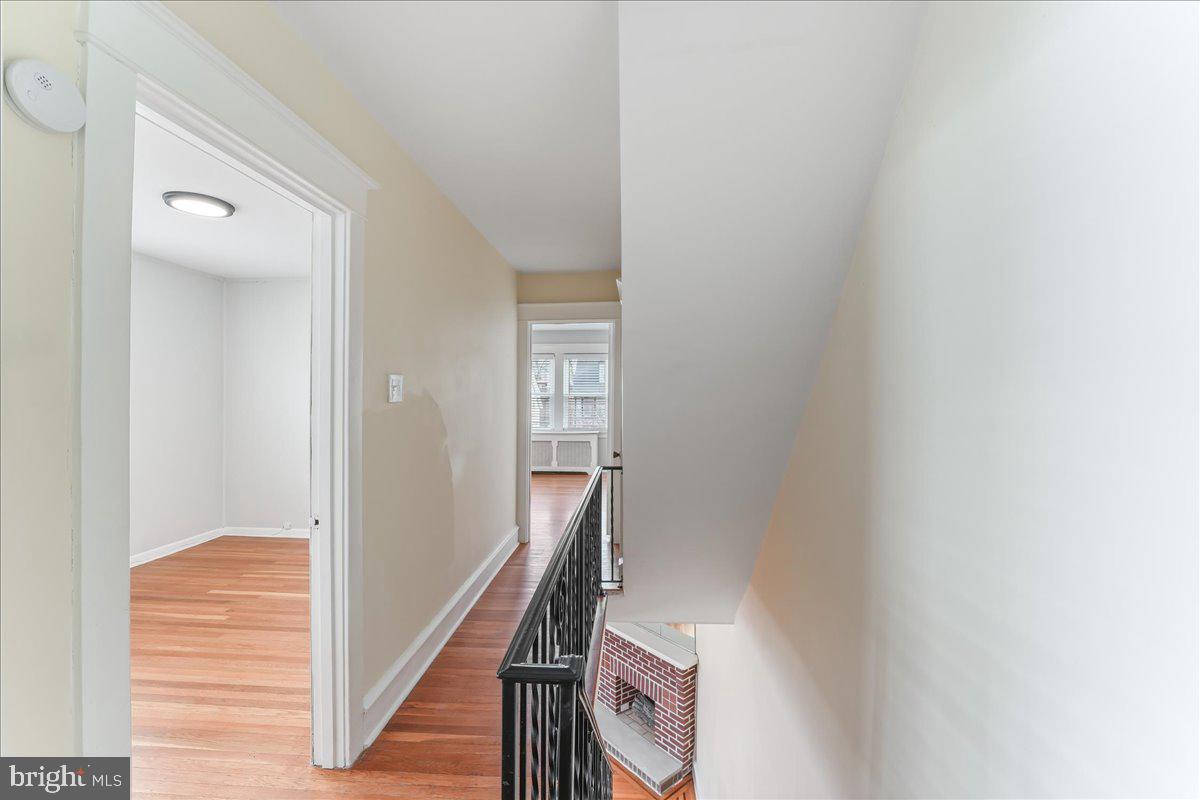 116 Harding Avenue Havertown, PA 19083 - Photo 14 of 29 Hallway
