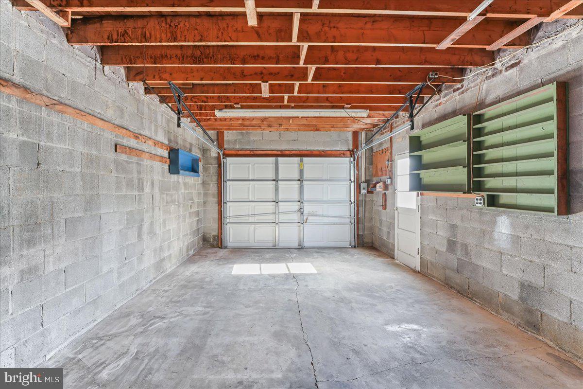116 Harding Avenue Havertown, PA 19083 - Photo 20 of 29 Garage