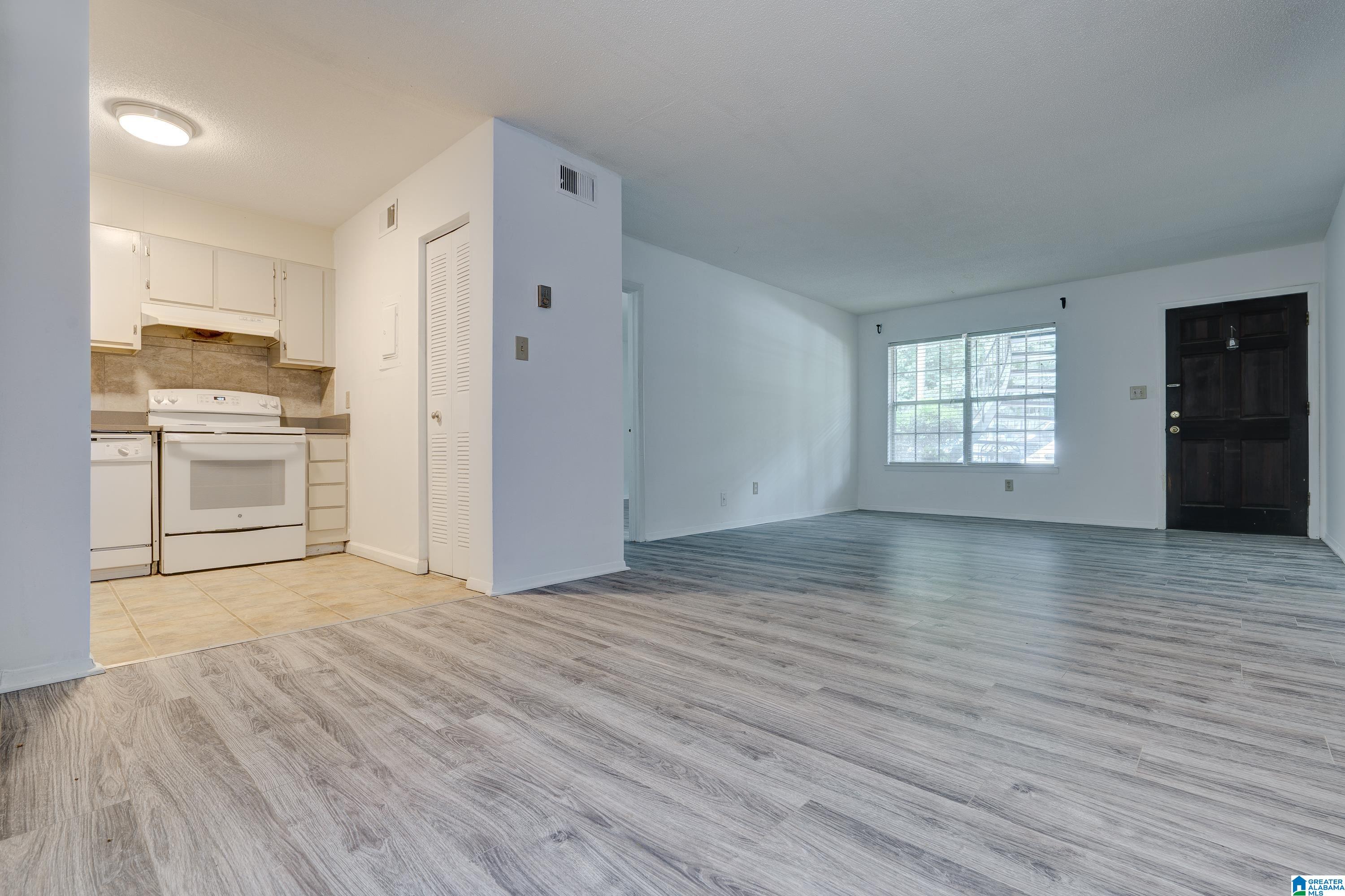 2837 Georgetown Drive, Unit B Birmingham, AL 35216 - Photo 6 of 24