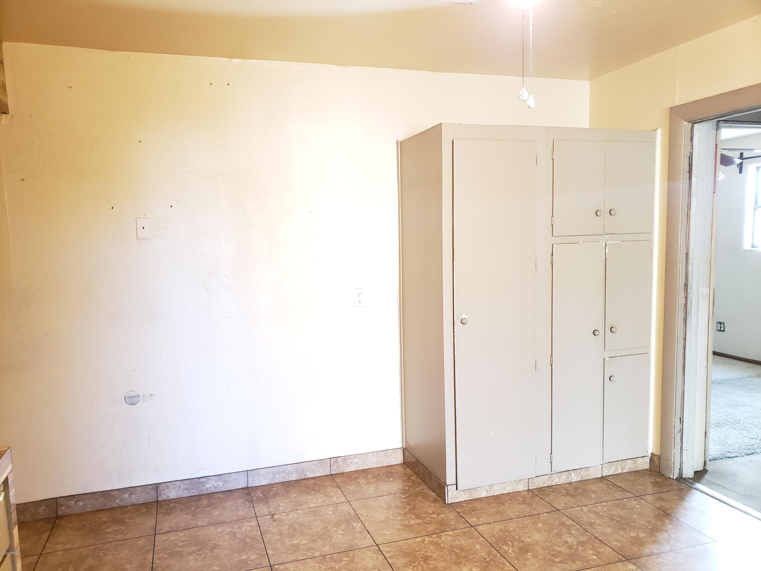 7602 West Osborn Road Phoenix, AZ 85033 - Photo 11 of 25 20201030_142220